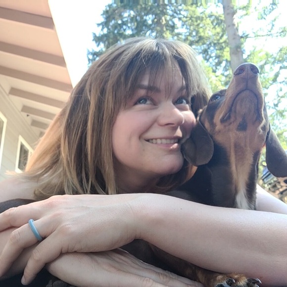 Meet your Posher, Catherine - Picture 1 of 1